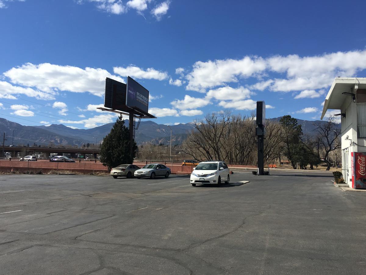 Howard Johnson By Wyndham Colorado Springs Eksteriør bilde