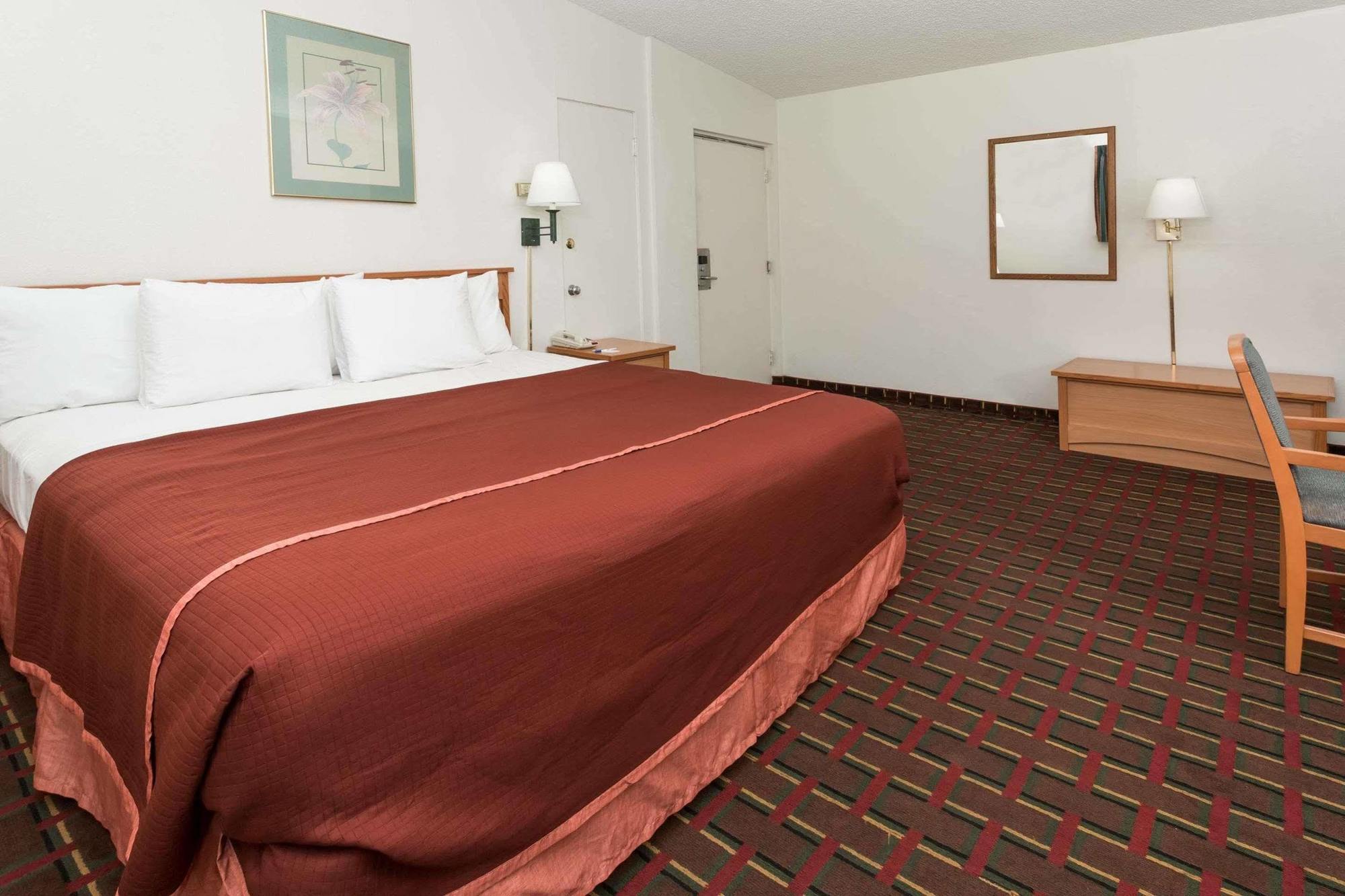 Howard Johnson By Wyndham Colorado Springs Eksteriør bilde