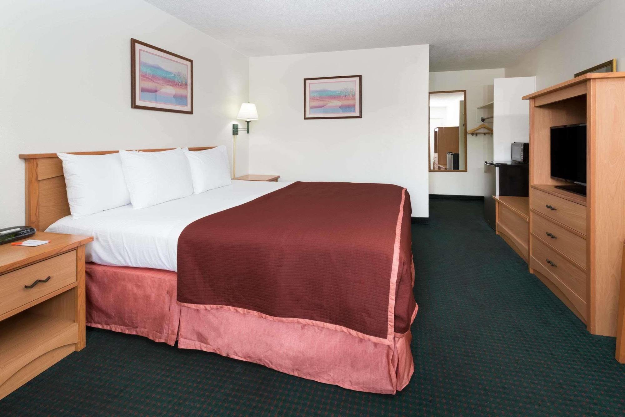 Howard Johnson By Wyndham Colorado Springs Eksteriør bilde